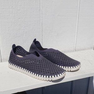 ILSE Jacobsen Women's Tulip Navy Slip On